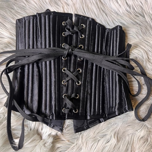 Like new ShaperX boned black satin corset - Picture 7 of 10
